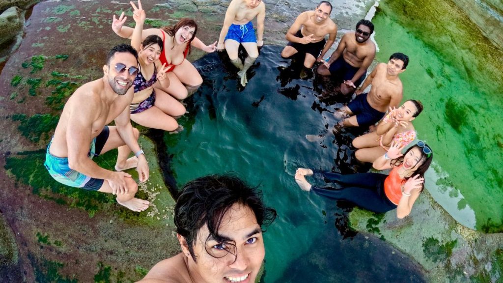 Group photo at the Eight Figure Pool in Royal National Park